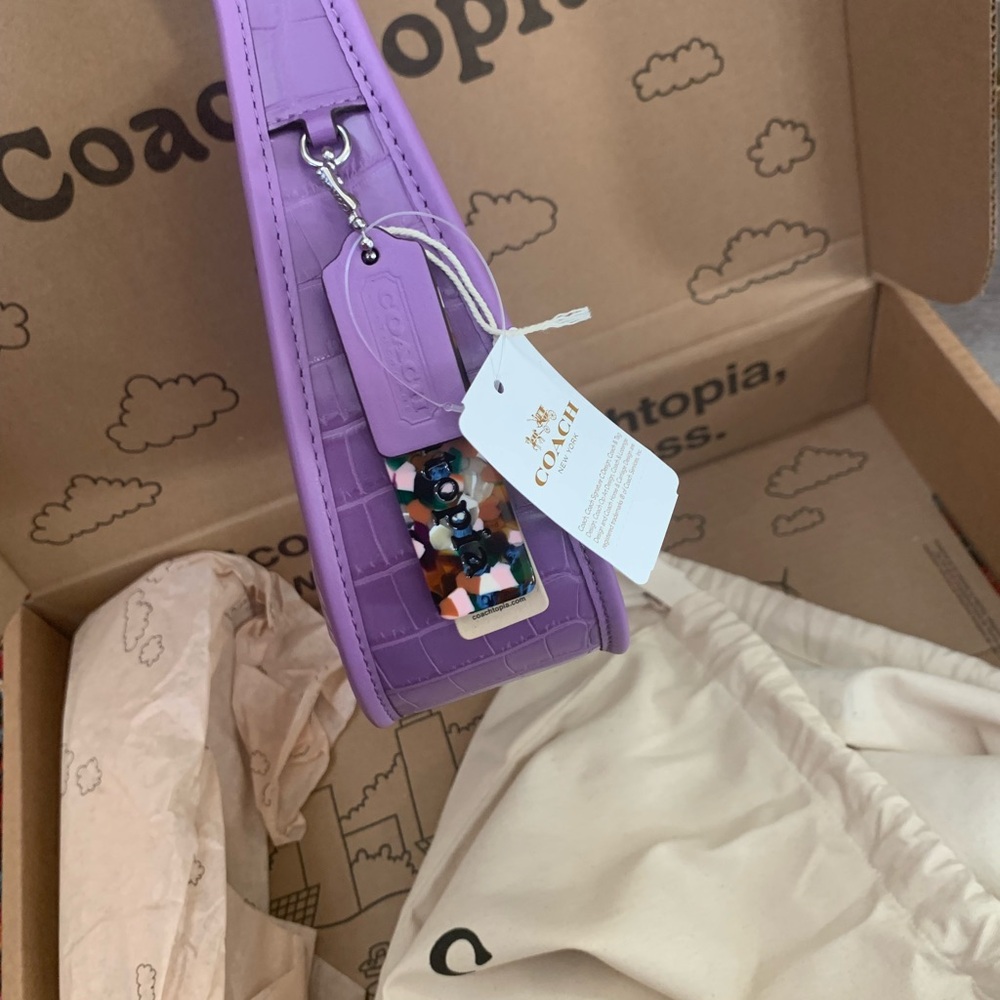 Coach Elegant Purple Shoulder Bag - Picture 11 of 13